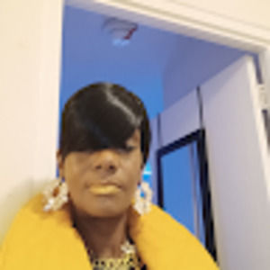 Meet your Posher, Denise